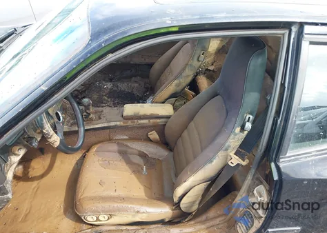 1985 Porsche 944 из США, поврежденный, VIN WP0AA0942FN457122